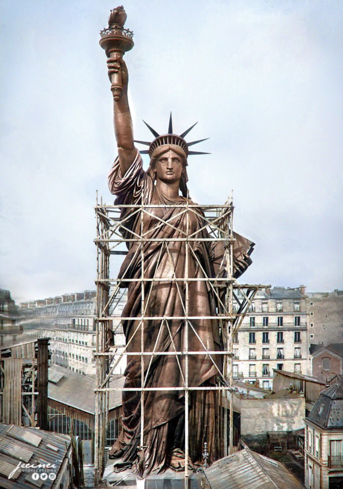 The Statue of Liberty in Paris in 1886 before oxidation 